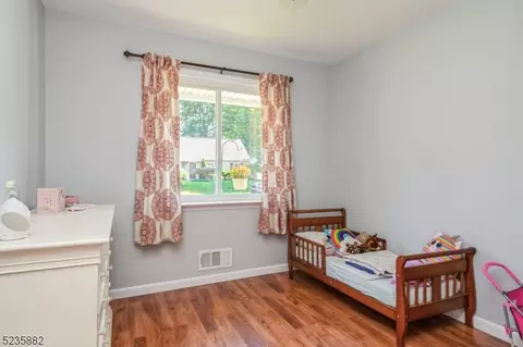 24 Markham Rd, Edison, NJ 08817 photo 13