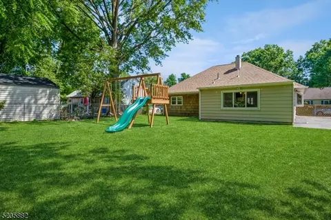 24 Markham Rd, Edison, NJ 08817 photo 16