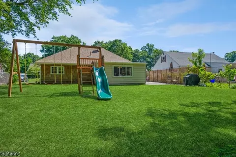 24 Markham Rd, Edison, NJ 08817 photo 17