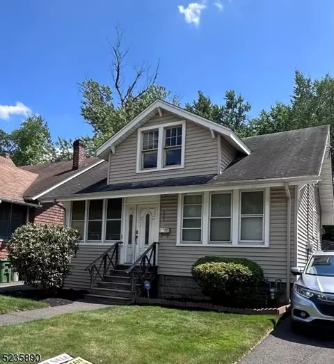 355 W 5th Ave, Roselle, NJ 07203