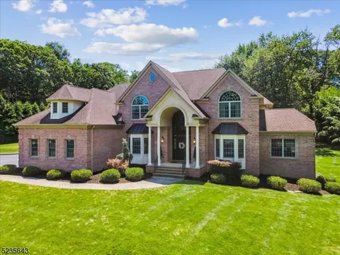 1 Diamond Pl, Bridgewater Twp, NJ 08836