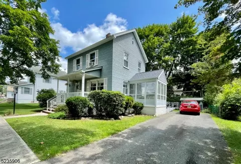9 Franklin Pl, Wanaque Boro, NJ 07420 photo 2