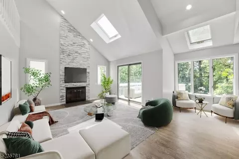 160 Mcmane Ave, Berkeley Heights, NJ 07922