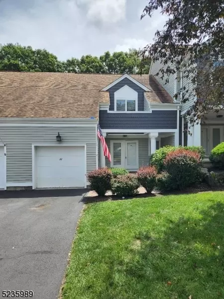 44 Beacon Hl, Sparta, NJ 07871