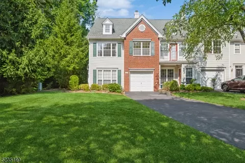 612 Spring House Dr, Whitehouse Station, NJ 08889