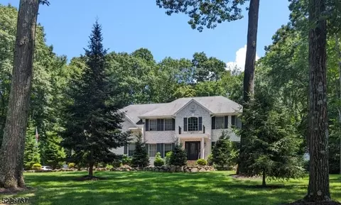 23 Crescent Ridge Rd, Boonton, NJ 07005