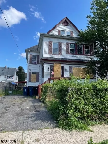 937-939 W 5th St, Plainfield, NJ 07063