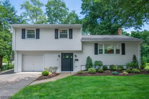 31 Stevens Ave, Cedar Grove, NJ 07009