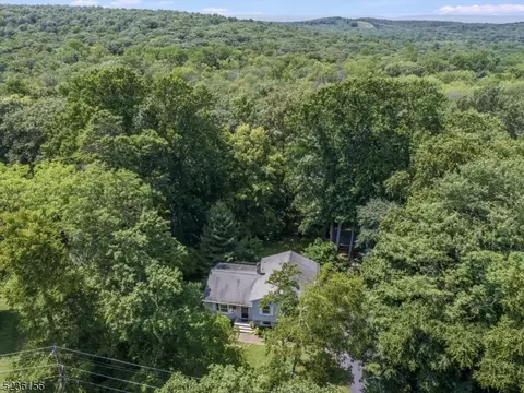 13 Fall Dr, Hardyston, NJ 07460