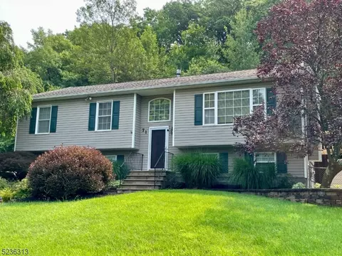 71 Layton Rd, Wantage, NJ 07461