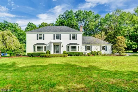 55 Kinnan Way, Bernards, NJ 07920