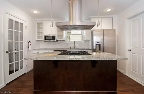 7 Plain St, Summit, NJ 07901 photo 9