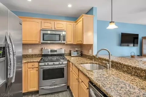 68 Carter Rd #68, Haskell, NJ 07420 photo 9