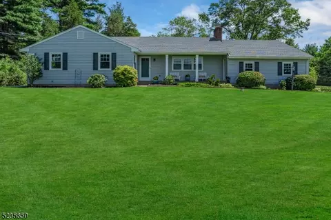 355 Mountain View Rd, Montgomery, NJ 08558
