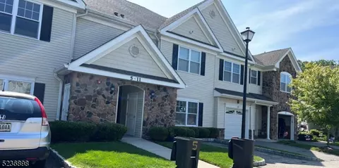 9 Red Oak Ct, Haskell, NJ 07420 photo 1