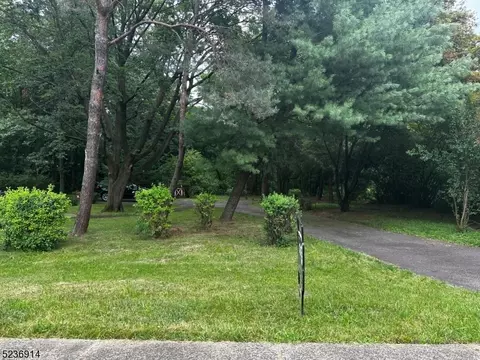 65 Hamilton, Somerville Boro, NJ 08876