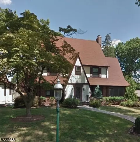 10 Ferncliff Ter, Glen Ridge, NJ 07028