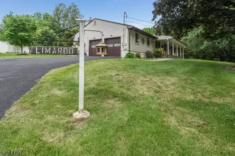 364 Bloomsbury Rd, Bloomsbury, NJ 08804