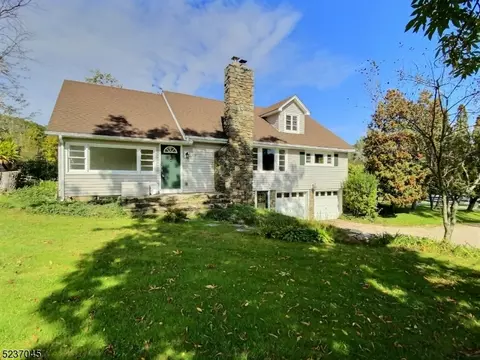 439 County Rd 614, Union Twp, NJ 08802