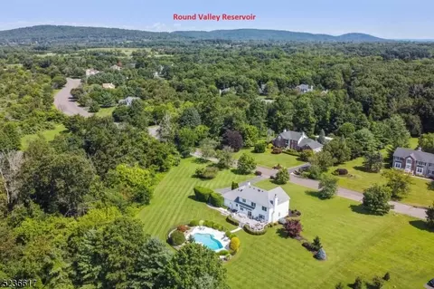 4 Ryerson Rd, Flemington, NJ 08822 photo 2