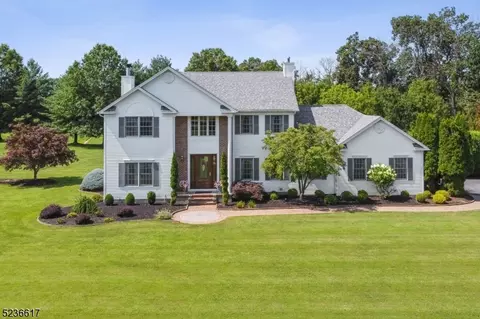 4 Ryerson Rd, Flemington, NJ 08822