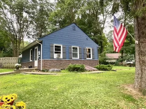 532 Glen Rd, Sparta, NJ 07871