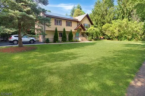 115 Eyland Ave, Roxbury Twp, NJ 07876