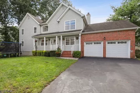 18 Nostrand Rd, Hillsborough, NJ 08844