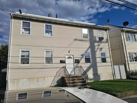 124-126 Burnet St, Elizabeth, NJ 07202