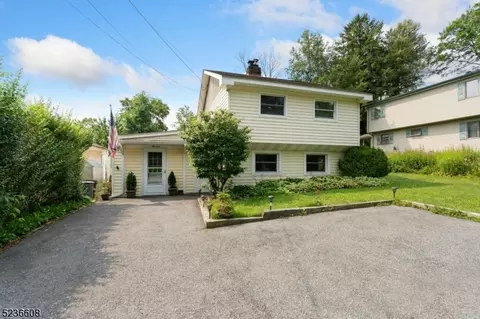 13 Ardena Rd, West Milford Twp, NJ 07421