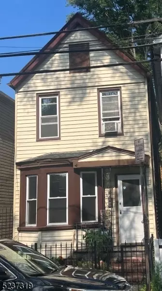 580 N 5th St, Newark, NJ 07107