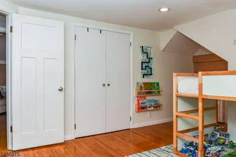 9 Summit Dr, Wayne, NJ 07470 photo 32