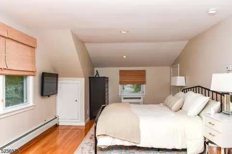 9 Summit Dr, Wayne, NJ 07470 photo 24