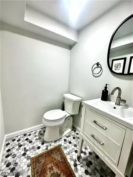 9 Summit Dr, Wayne, NJ 07470 photo 19