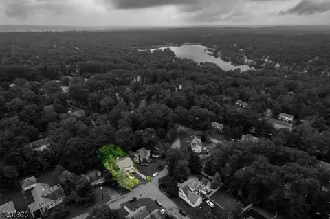 9 Summit Dr, Wayne, NJ 07470 photo 6