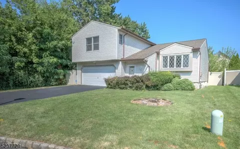 116 Independence Ct, Union, NJ 07083