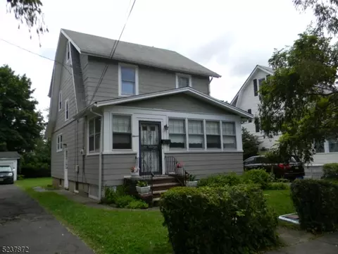 11 Sears Pl, Montclair, NJ 07042