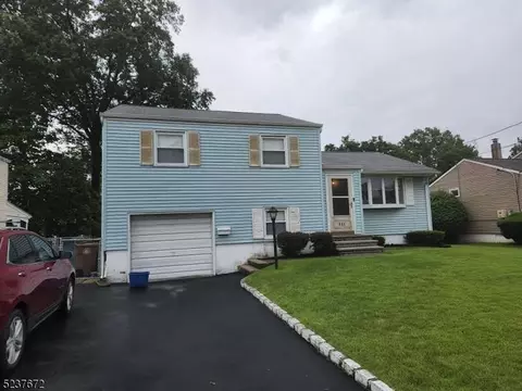 621 Elmwood Ter, Linden, NJ 07036