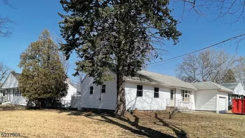 72 Valley View Rd, Hillside, NJ 07205