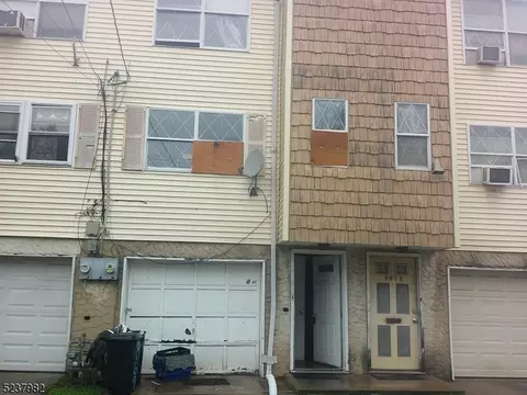 869 Anna St #1, Elizabeth, NJ 07201