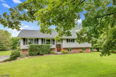 131 Ketcham Rd, Hackettstown, NJ 07840