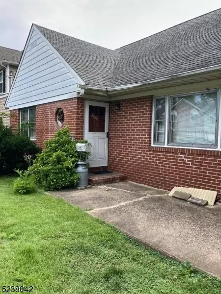 347 Harvard St, Rahway, NJ 07065