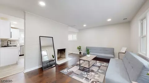 114 Greenbrook Rd, Green Brook, NJ 08812