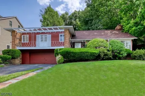89 95 Rdg, Passaic, NJ 07055