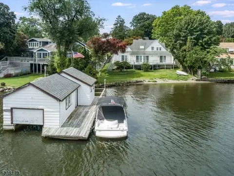 396 W Shore Trl, Sparta, NJ 07871