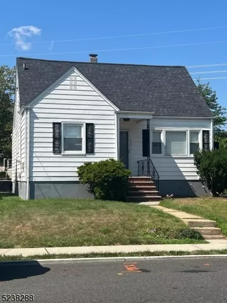 112 Dennis St, Roselle, NJ 07203