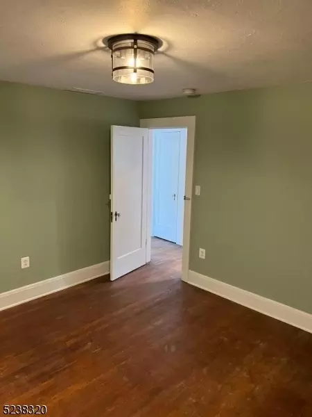 113 Willow Ave, North Plainfield, NJ 07060 photo 9