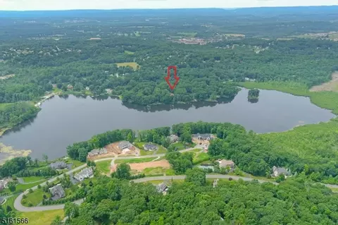 75 Fox Hollow Rd, Sparta, NJ 07871