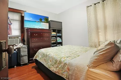 437 E 4th Ave, Roselle, NJ 07203 photo 5