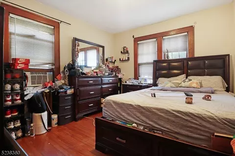 437 E 4th Ave, Roselle, NJ 07203 photo 6